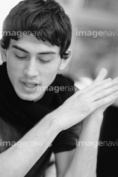 モノクロ 男性 外国人 の画像素材 外国人 人物の写真素材ならイメージナビ