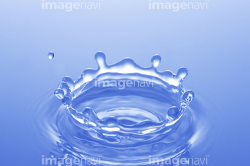 水しぶき ウォータークラウン の画像素材 水 バックグラウンドの写真素材ならイメージナビ