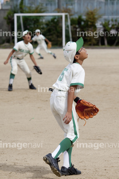 仰向け 少年 野球少年 の画像素材 球技 スポーツの写真素材ならイメージナビ