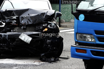 交通事故 の画像素材 自動車 乗り物 交通の写真素材ならイメージナビ