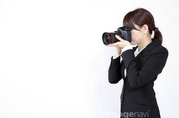 カメラマン 日本人 スーツ ロイヤリティフリー の画像素材 業種 職業 ビジネスの写真素材ならイメージナビ