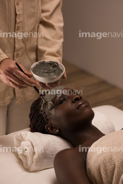 子供 泥 黒人 ロイヤリティフリー の画像素材 サービス業 産業 環境問題の写真素材ならイメージナビ