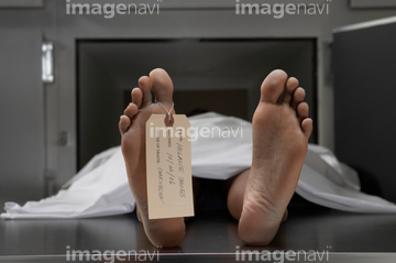 若い女性 死体 下半身 の画像素材 写真素材ならイメージナビ