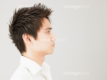 若い男性 ワイシャツ 横向き 横顔 の画像素材 構図 人物の写真素材ならイメージナビ