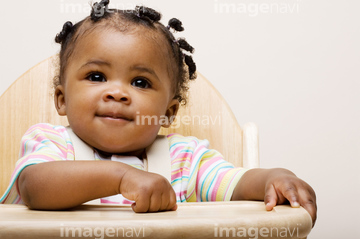 赤ちゃん 黒人 まとめ髪 の画像素材 外国人 人物の写真素材ならイメージナビ