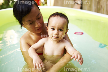 赤ちゃん 裸 男の子 外国人 韓国人 の画像素材 写真素材ならイメージナビ