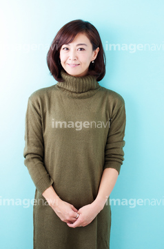 モデル 顔 日本人 スカート の画像素材 ファッション 制服 人物の写真素材ならイメージナビ