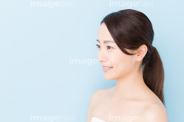 女性 裸 日本人 30代 かわいい セクシー まとめ髪 の画像素材 体のパーツ 人物の写真素材ならイメージナビ