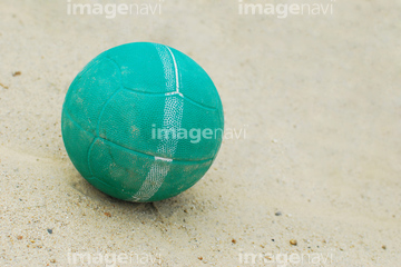 ドッチボール の画像素材 ライフスタイル イラスト Cgの写真素材ならイメージナビ