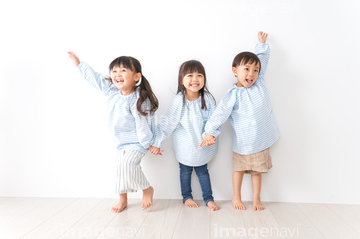 子供 発表会 日本人 ロイヤリティフリー の画像素材 体のパーツ 人物の写真素材ならイメージナビ