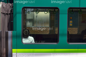 電車 居眠り の画像素材 鉄道 乗り物 交通の写真素材ならイメージナビ