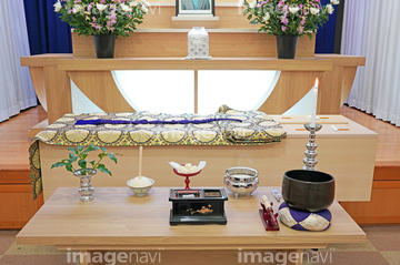 骨 遺骨】（ロイヤリティフリー）の画像素材  行事・祝い事用品 