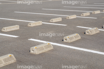 車輪止め の画像素材 日本 国 地域の写真素材ならイメージナビ