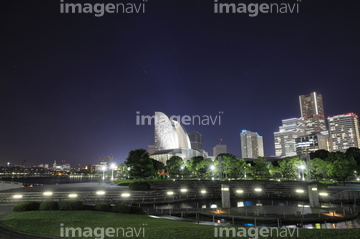 横浜 みなとみらい 臨港パーク ロイヤリティフリー の画像素材 季節 人物の写真素材ならイメージナビ