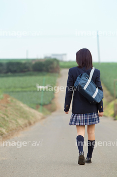 ブレザー 後姿 の画像素材 日本人 人物の写真素材ならイメージナビ