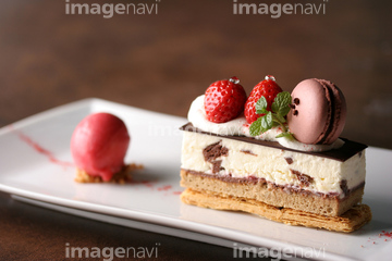ミルフィーユ 苺のミルフィーユ の画像素材 菓子 デザート 食べ物の写真素材ならイメージナビ