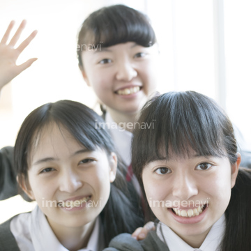 中学生　自撮り写メ　全裸3 自撮り 女子高生 中学生 3人】の画像素材 | 日本人・人物の写真素材ならイメージナビ