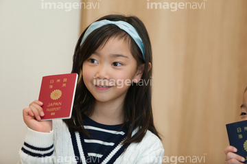 日本人 パスポート 笑顔 子供 年齢層 の画像素材 趣味 遊び ライフスタイルの写真素材ならイメージナビ