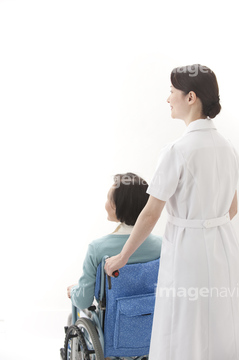 熟女 日本人 後ろ向き 制服 の画像素材 介護 福祉 医療 福祉の写真素材ならイメージナビ
