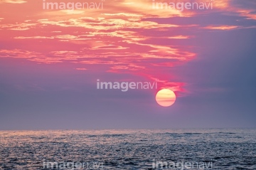 自然 風景 空 朝焼け 夕焼け 海外 明るい 明暗 メキシコ湾 の画像素材 写真素材ならイメージナビ