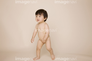 子供まっ裸 おもらし 裸 男の子の写真素材 - PIXTA