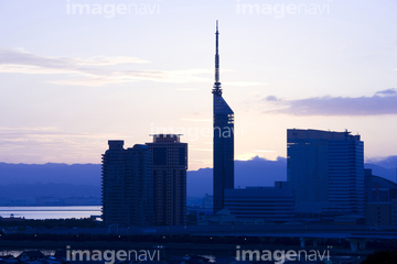 福岡タワー 夜明け ロイヤリティフリー の画像素材 正月 行事 祝い事の写真素材ならイメージナビ