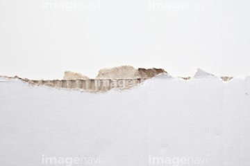 紙 破れる ボール紙 の画像素材 写真素材ならイメージナビ