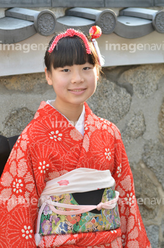 人物 ファッション 制服 着物の女性 中学生 写真 の画像素材 写真素材ならイメージナビ