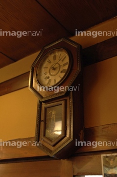 振り子時計 の画像素材 ライフスタイル イラスト Cgの写真素材