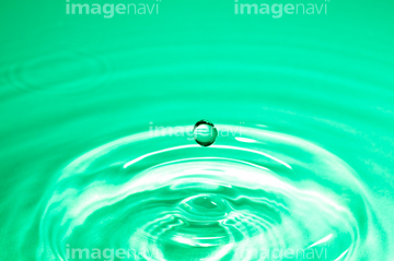 水滴 透過 透明 の画像素材 水 バックグラウンドの写真素材ならイメージナビ