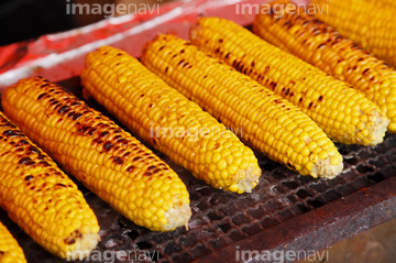 焼きトウモロコシ の画像素材 調理シーン 食べ物の写真素材ならイメージナビ