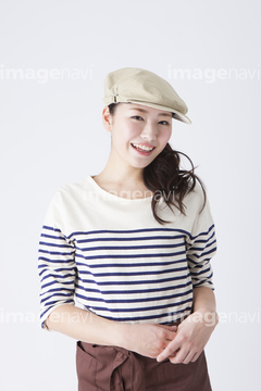 店員 制服 カフェ店員 かわいい の画像素材 お祝い事 弔事 ライフスタイルの写真素材ならイメージナビ