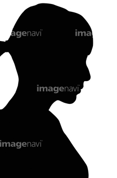 シルエット 横顔 女性 の画像素材 構図 人物の写真素材ならイメージナビ