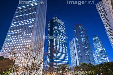 新宿 風景 風景画 の画像素材 都会 町並 建築の写真素材ならイメージナビ
