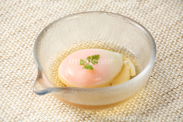 温泉卵 の画像素材 洋食 各国料理 食べ物の写真素材ならイメージナビ