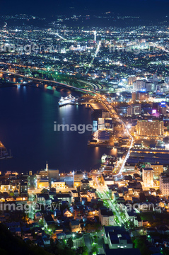函館 夜景 晴れ 縦位置 正方形 の画像素材 公園 文化財 町並 建築の写真素材ならイメージナビ