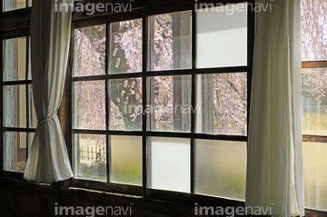 窓 部屋 日本 晴れ 教室 の画像素材 イラスト Cgの写真素材ならイメージナビ