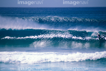 サーフィン 人 波 海 女性 イラスト 子供 動物 荒波 の画像素材 写真素材ならイメージナビ