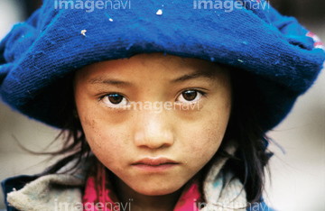 外人 子供 児童 タマン族 写真 の画像素材 写真素材ならイメージナビ