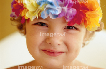 花 少女 花かんむり の画像素材 外国人 人物の写真素材ならイメージナビ