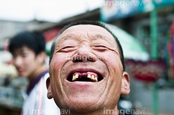 歯抜け 活発 の画像素材 外国人 人物の写真素材ならイメージナビ