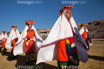 国 地域 中南米 ペルー 民族衣装 男性 足の部分 の画像素材 写真素材ならイメージナビ