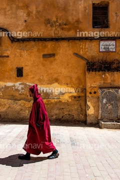 モロッコ 男性 民族衣装 の画像素材 アフリカ 国 地域の写真素材ならイメージナビ