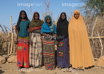 国 地域 アフリカ エチオピア 民族衣装 アフリカ人 へジャブ の画像素材 写真素材ならイメージナビ