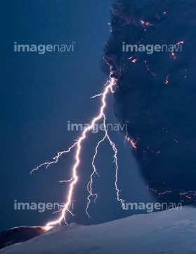 雷光 火山雷 の画像素材 山 自然 風景の写真素材ならイメージナビ