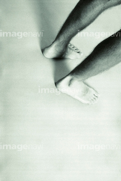 男性 後ろ 俯瞰 足の部分 脚 の画像素材 医療 イラスト Cgの写真素材ならイメージナビ