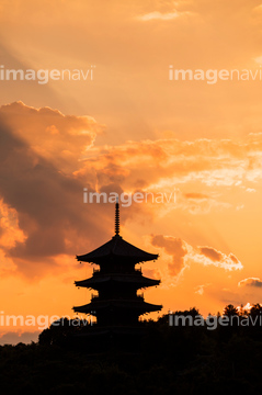 五重塔 シルエット の画像素材 日本 国 地域の写真素材ならイメージナビ