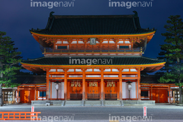 平安神宮 夜 の画像素材 日本 国 地域の写真素材ならイメージナビ