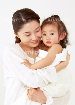 赤ちゃん ほおずり 外人 イラスト 女性 の画像素材 家族 人間関係 人物の写真素材ならイメージナビ