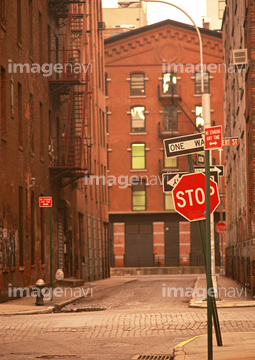 町並 建築 都会 路地裏 北アメリカ の画像素材 写真素材ならイメージナビ